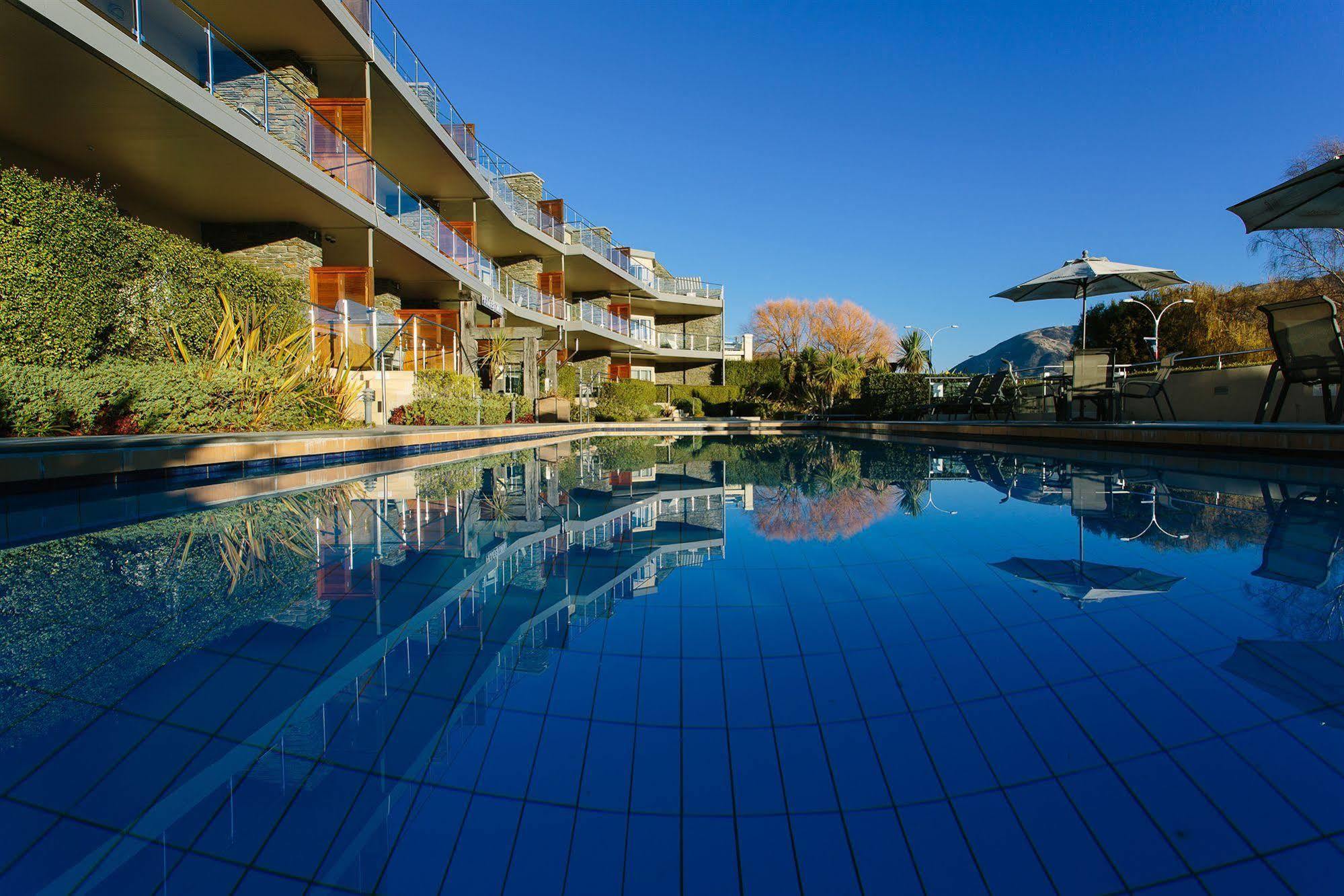 Lakeside Apartments Wanaka Exterior photo